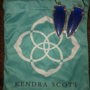 Kendra Scott- dark blue arrow earrings